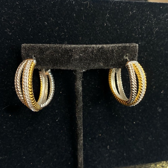 Assortment Lot of 9 Elegant Gold and Silver Hoop Earrings Set - Picture 5 of 11